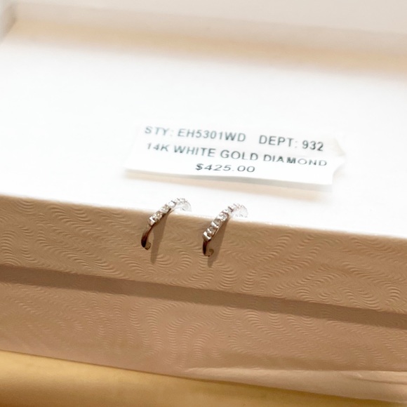 SALEπ€ Last One! Real Diamond 14k White Gold Huggie earring - Picture 11 of 17